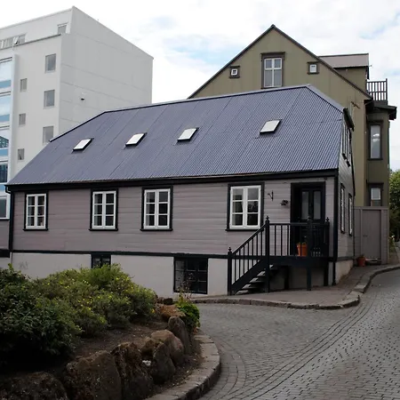 Reykjavik Treasure B&B-3