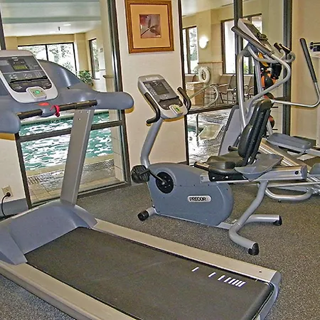 Hampton Inn & Suites Norfolk-Airport-3