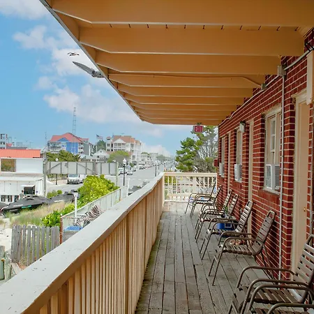 Oceanic Motel-3