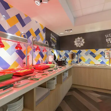 Hampton By Hilton Antwerp Central Station-3