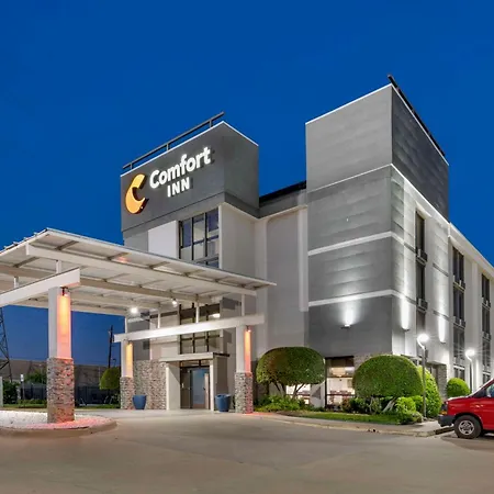Comfort Inn Dallas North Love Field Airport-3