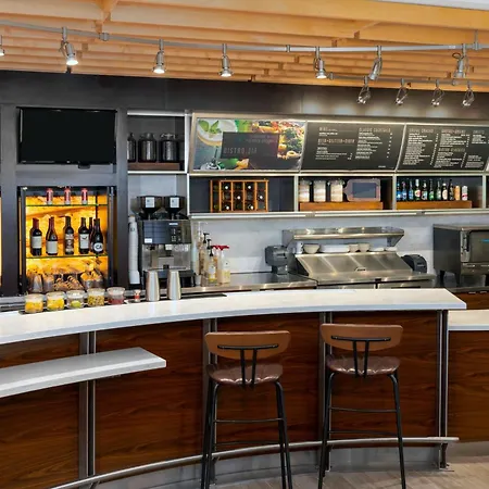 Courtyard By Marriott Buffalo Downtown/Canalside-3