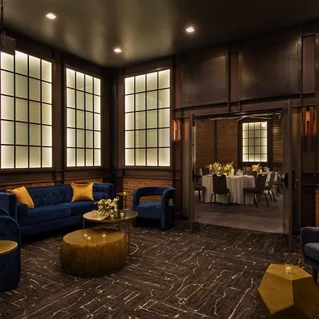 Moxy Downtown Los Angeles-2
