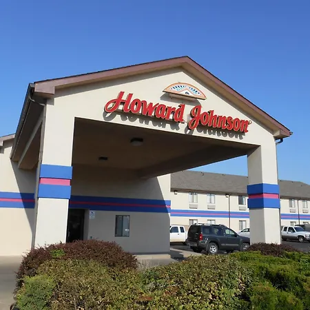 Howard Johnson By Wyndham Wichita Airport-3