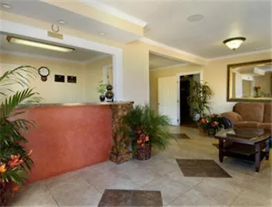 Super 8 By Wyndham Colorado Springs/Chestnut Street-3