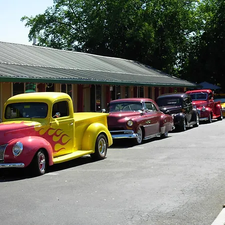 Jumping Frog Motel-3
