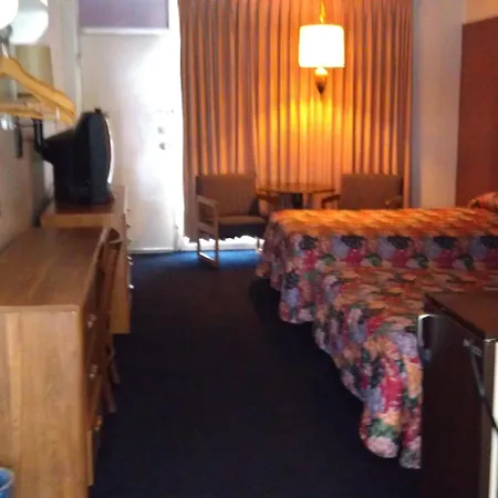 Kings Inn Cleveland-2