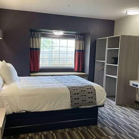 Microtel Inn & Suites By Wyndham Bossier City-3