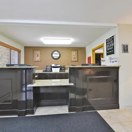 Americas Best Value Inn And Suites Bismarck-3