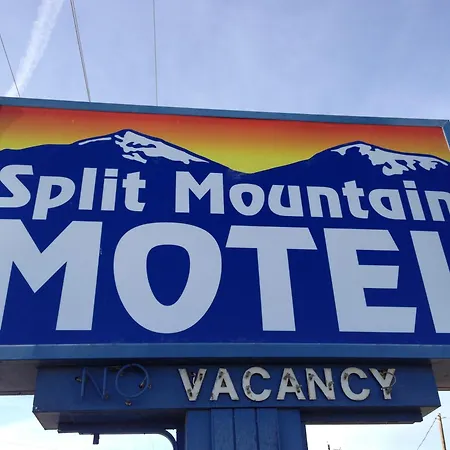 Split Mountain Motel-3