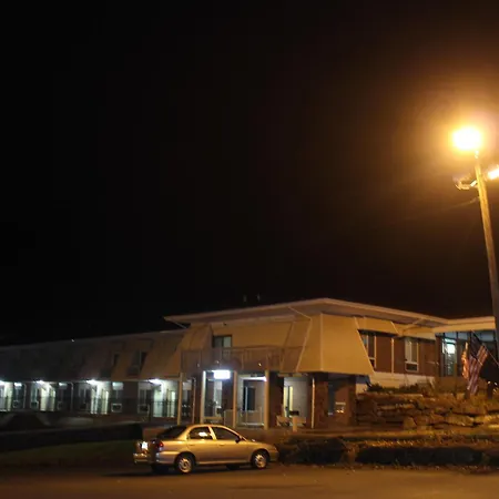 Passport Inn And Suites - Middletown-3