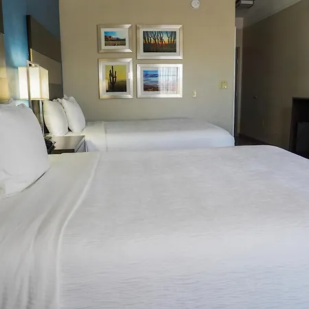 La Quinta By Wyndham Phoenix I-10 West-2