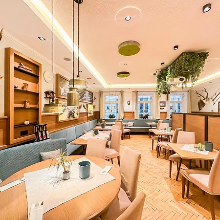 Hotel Elefant-3