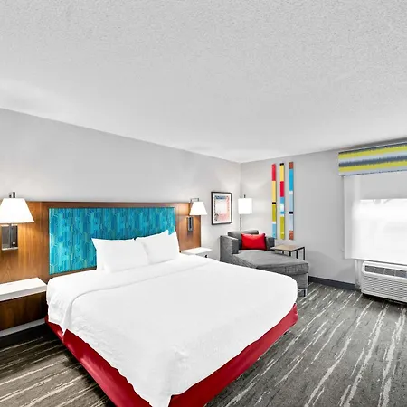 Hampton Inn South Heritage Park-3