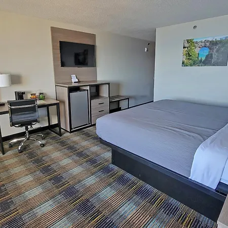 Americinn By Wyndham Saint Ignace Lakefront-3