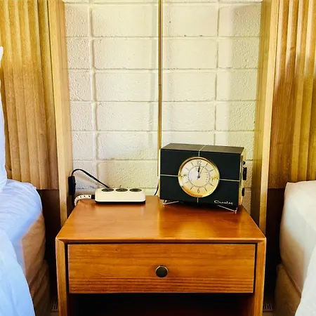 The Sierra Motel-2