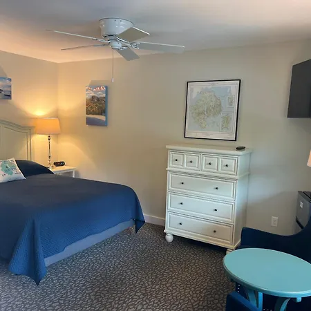 Island Place-3