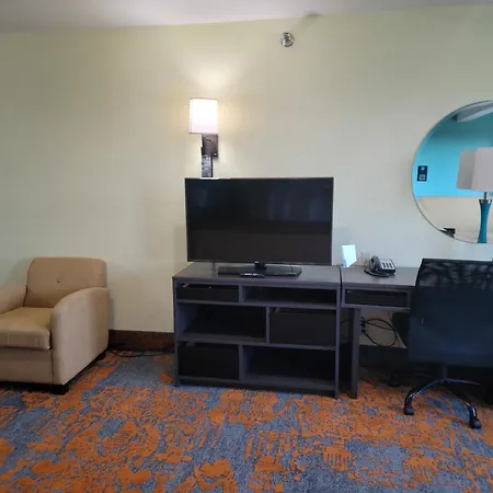 Super8 By Wyndham Nearby Clearwater St Petersburg International Airport-2