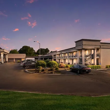 Clarion Inn & Suites Russellville I-40-2