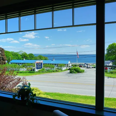 Seascape Motel & Cottages-2