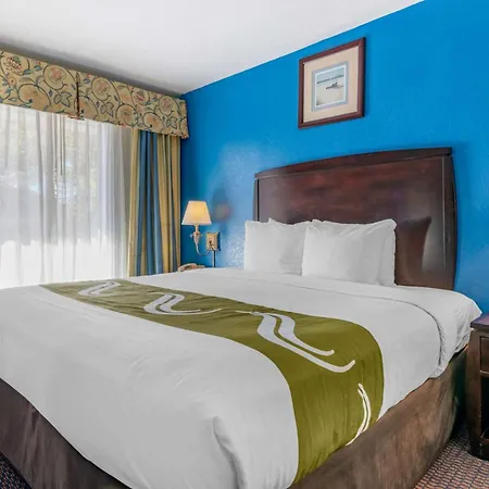 Quality Inn Sarasota North Near Lido Key Beach-2