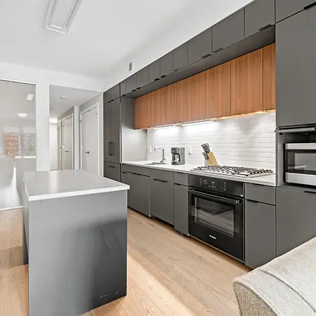 Global Luxury Suites At Tribeca-3