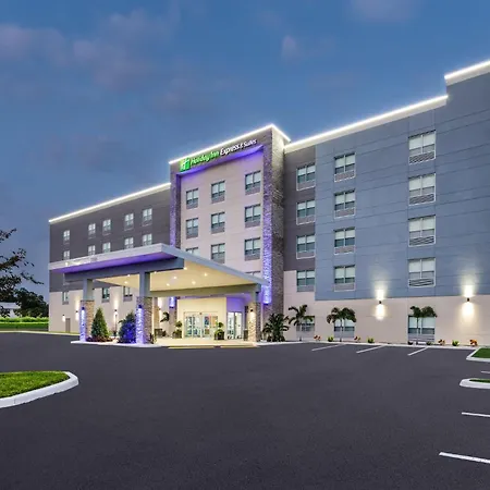 Holiday Inn Express & Suites Tampa Stadium - Airport Area By Ihg-2