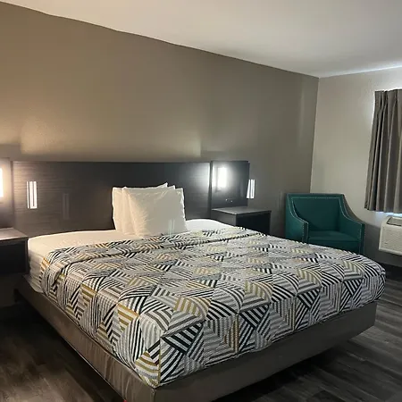 Economy Suites - Tulsa Airport-3