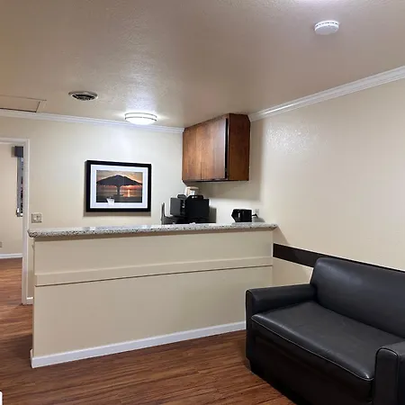 Beachwalker Inn Cayucos-2