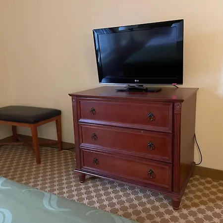 Quality Inn & Suites-3