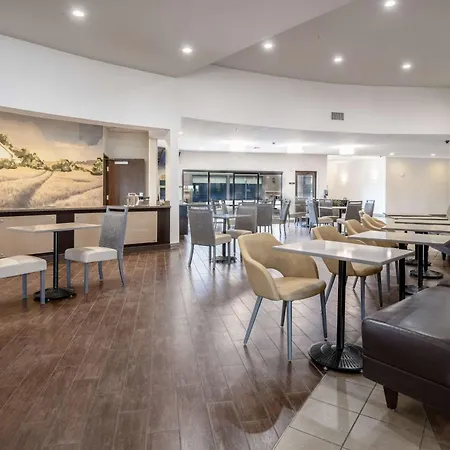 Best Western Premier Bryan College Station-3