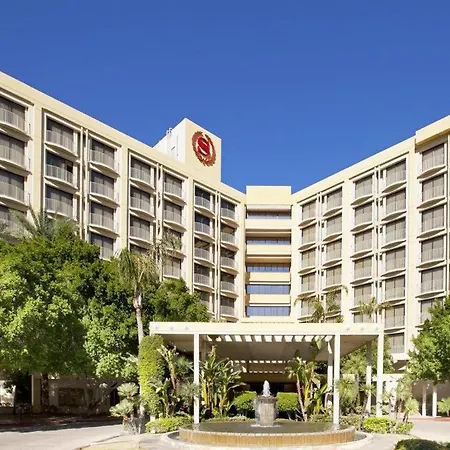 Sheraton Crescent Hotel-3
