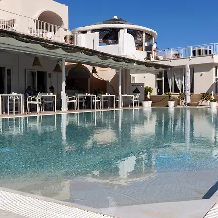 Hotel Chiaia Di Luna-3