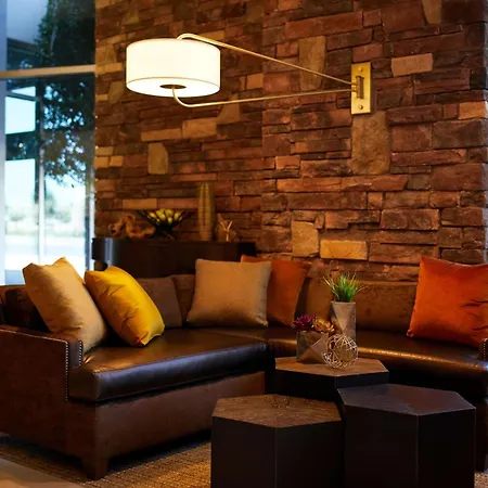 Hyatt Place Las Vegas At Silverton Village-3