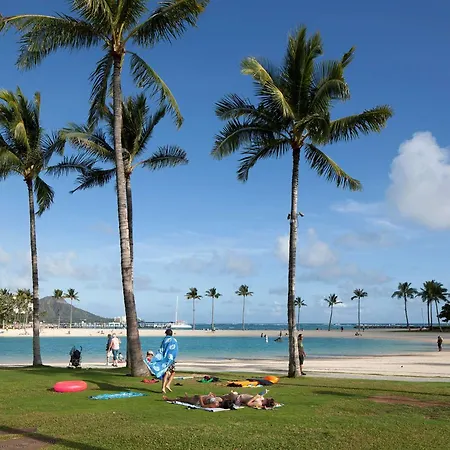 Ilikai Hotel & Luxury Suites-3