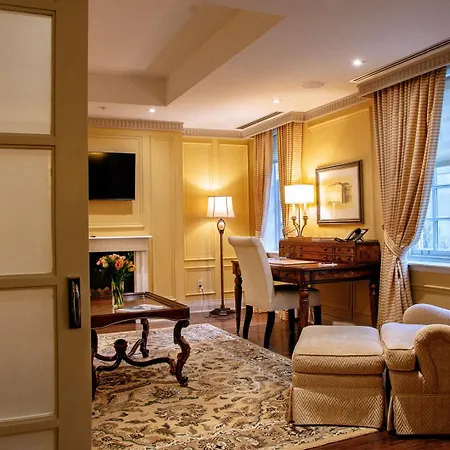 Windsor Arms Hotel-3