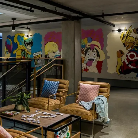 Moxy San Diego Gaslamp Quarter-3