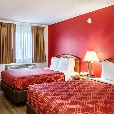 Econo Lodge Inn & Suites Madras-2