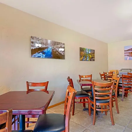 Best Western Ponderosa Lodge-3