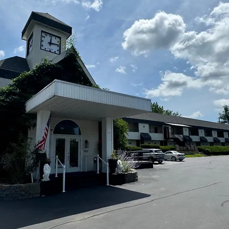 The Black Mountain Inn-3