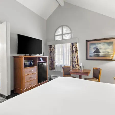 Surf And Sand Lodge-2