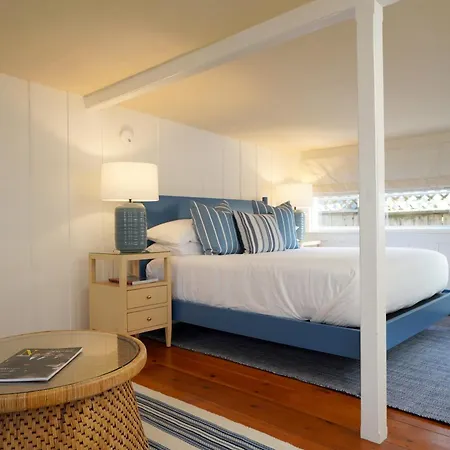 76 Main Ink Press Hotel-3