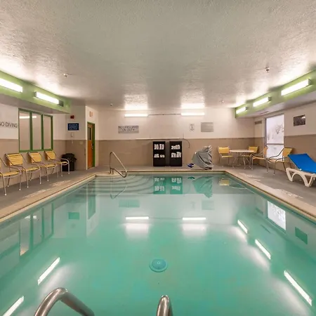 Wingate By Wyndham Great Falls-2