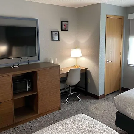 Americinn By Wyndham Ankeny/Des Moines-2