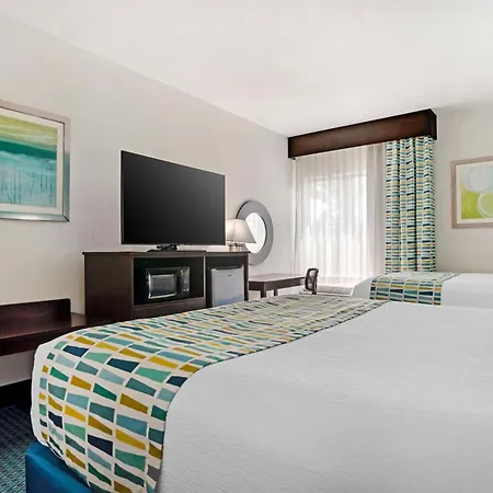 Best Western Plus Blue Angel Inn-3