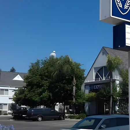 Quality Inn Fresno Yosemite Airport-3