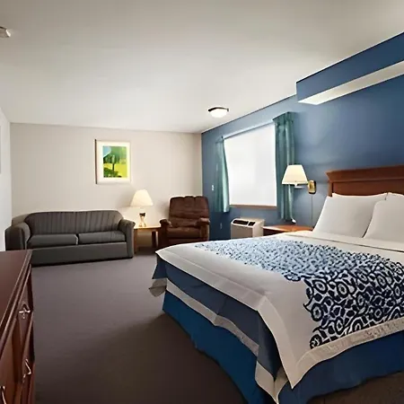 Days Inn By Wyndham Lacey Olympia Area-3
