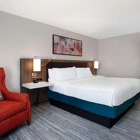 Hilton Garden Inn Omaha West-3