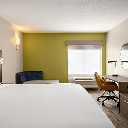 Holiday Inn Express Hotel & Suites Fredericksburg By Ihg-3