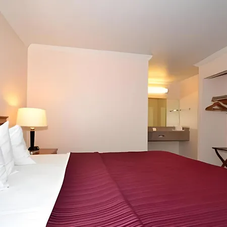 Quality Inn & Suites Gilroy-3